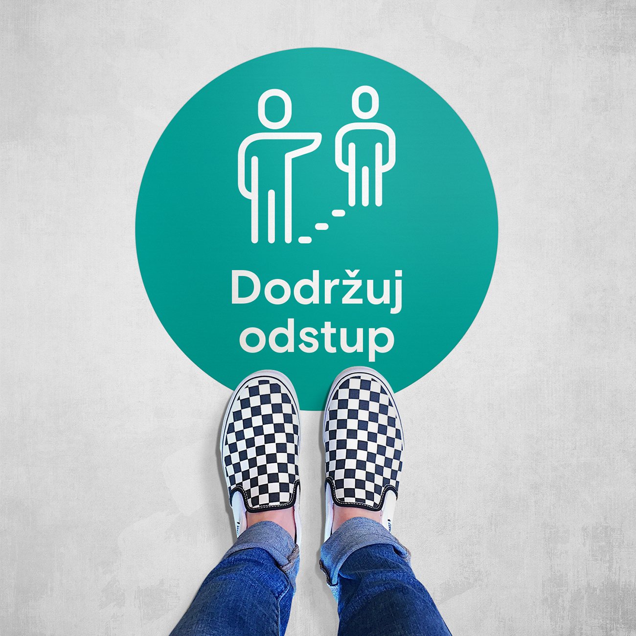 Podlahová samolepka - dodržuj odstup